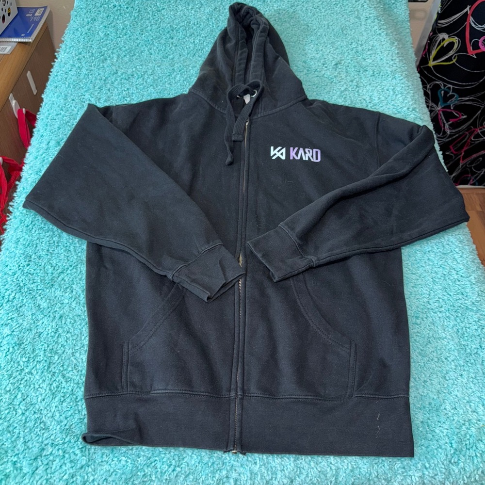 KARD Wild Tour North America 2022 Black Full Zip Hoodie Mens‎